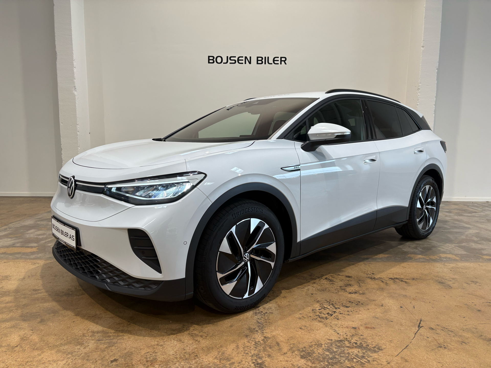 Hvid VW ID.4 fra 2022 set udefra