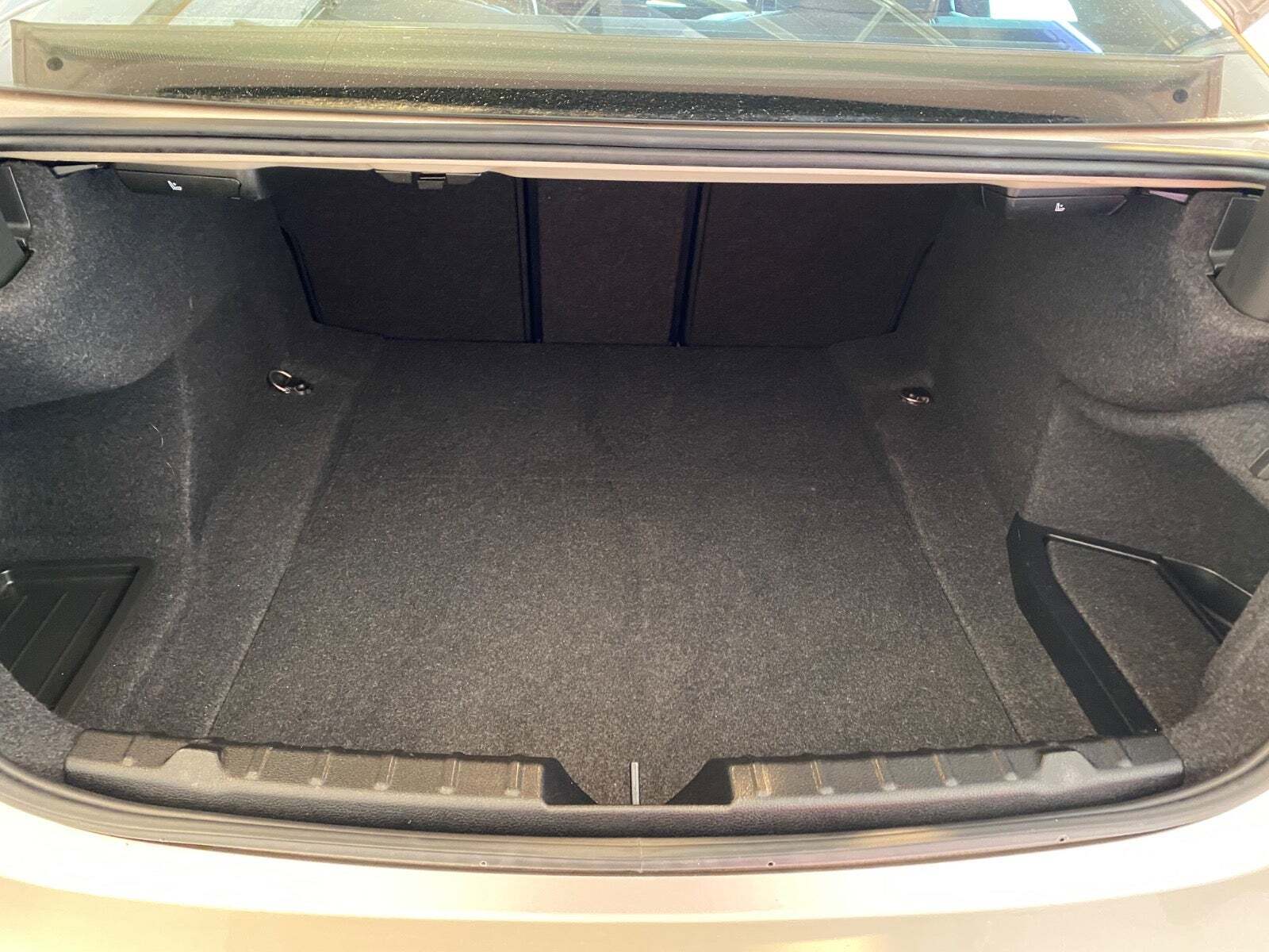 Orange BMW 420d fra 2015