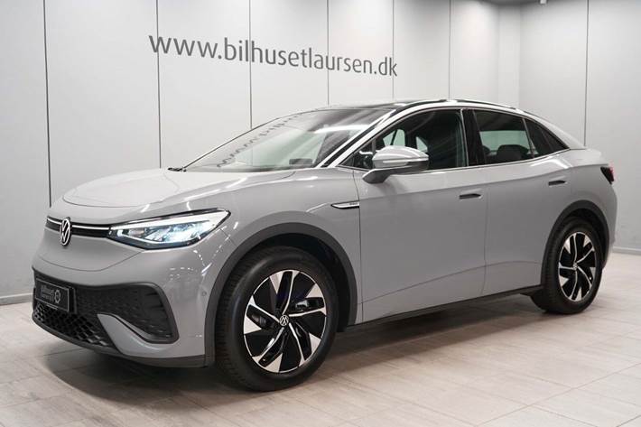 Grå VW ID.5 fra 2023 set udefra