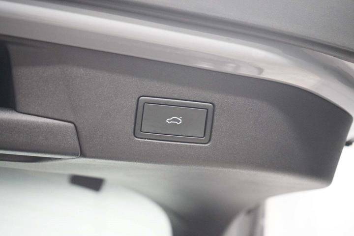 Grå VW ID.5 fra 2023