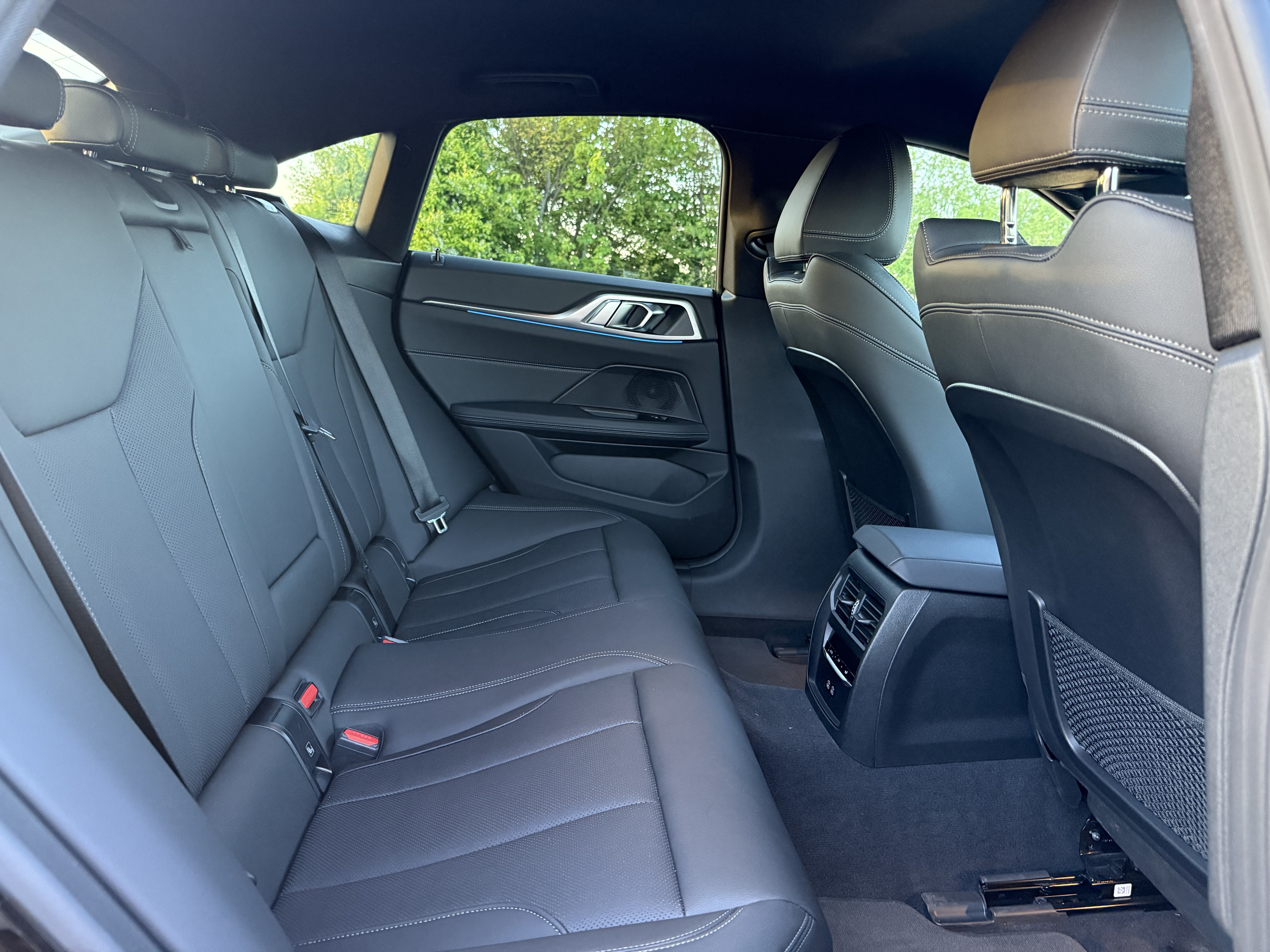 Sort BMW i4 fra 2023
