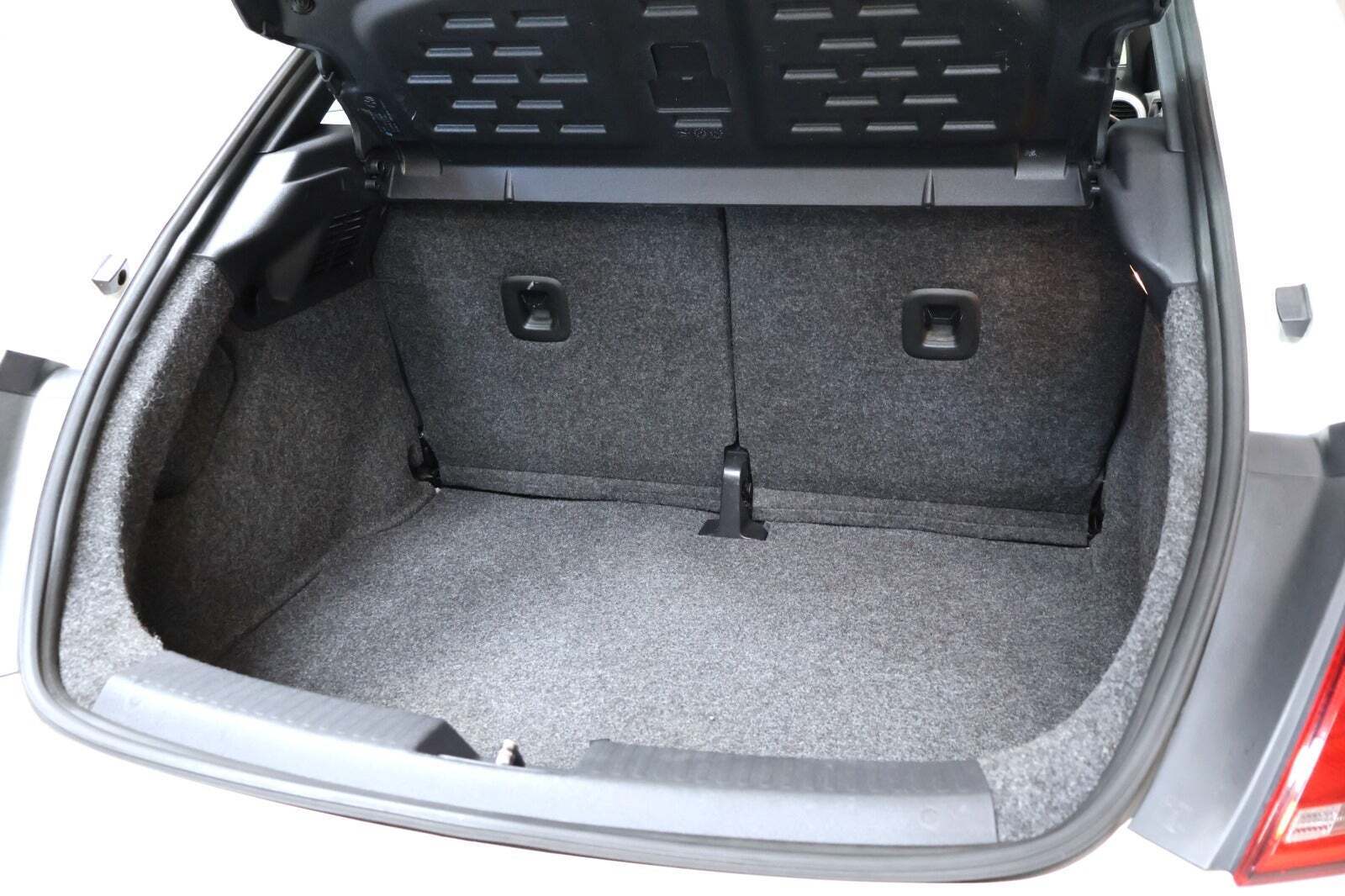 Hvid VW The Beetle fra 2012