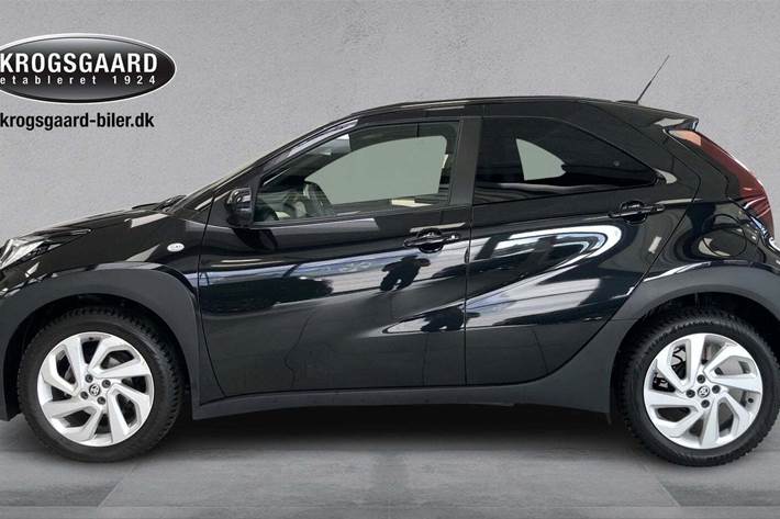 Sort Toyota Aygo X fra 2022