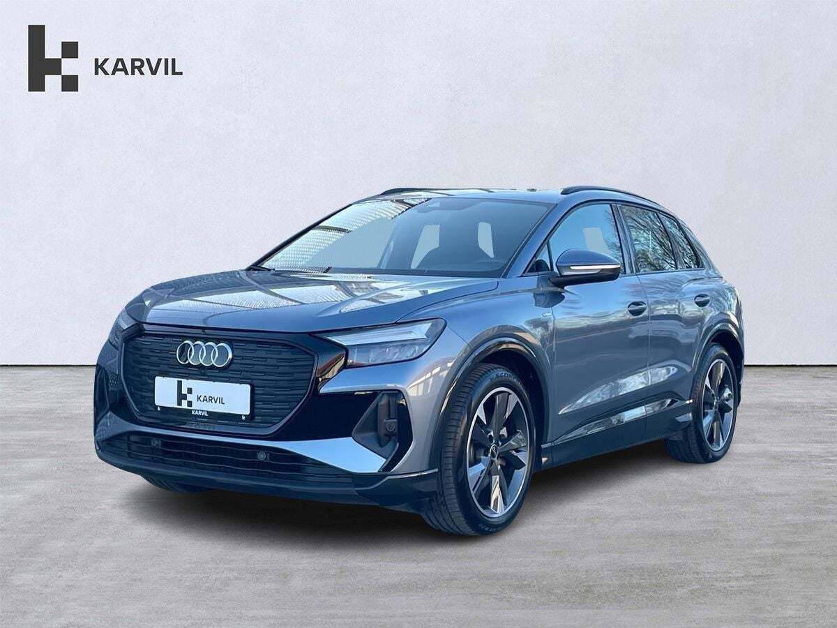 Blå Audi Q4 e-tron fra 2023 set udefra