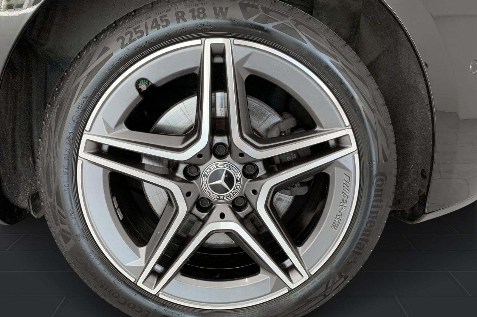 Sort Mercedes A250 e fra 2021