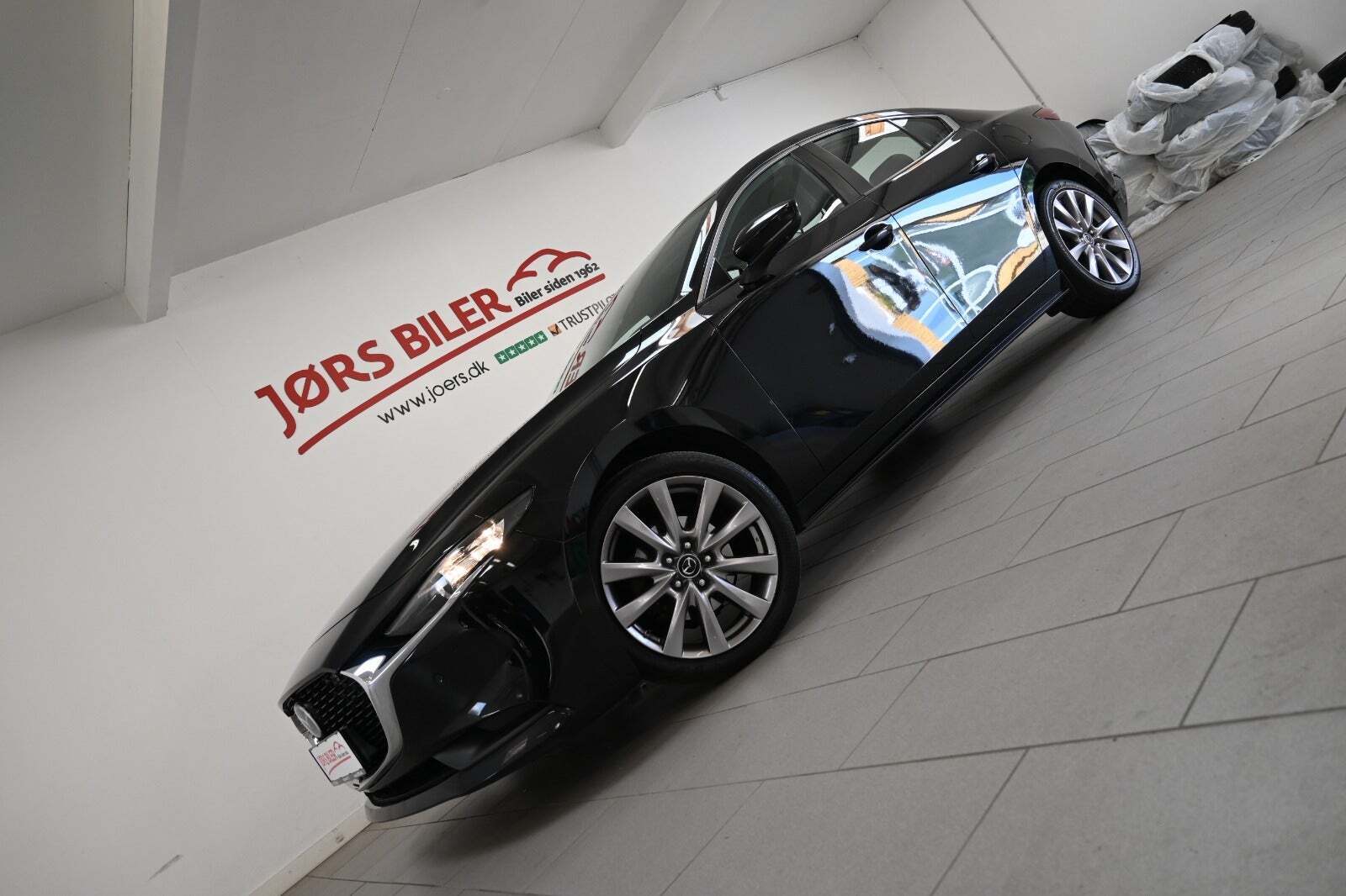 Sort Mazda 3 fra 2019