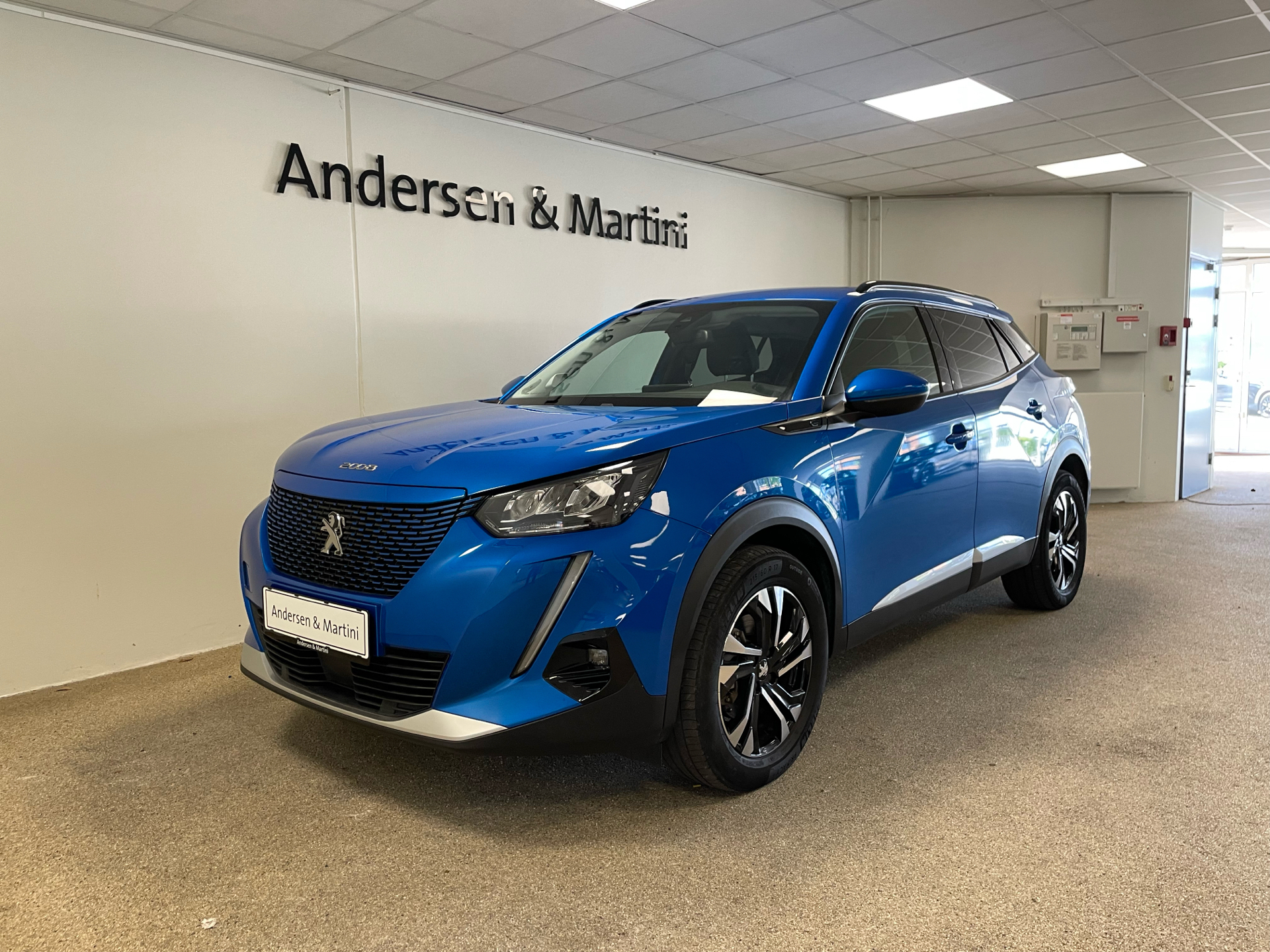 undefined Peugeot e-2008 fra 2021 set udefra