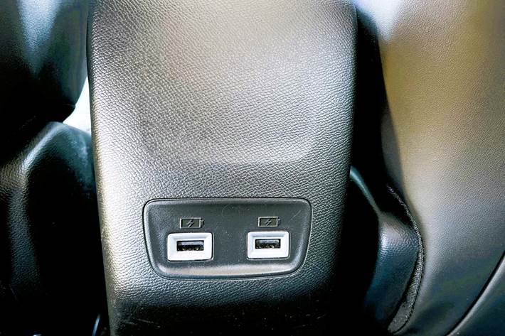 Bronze Peugeot 2008 fra 2021