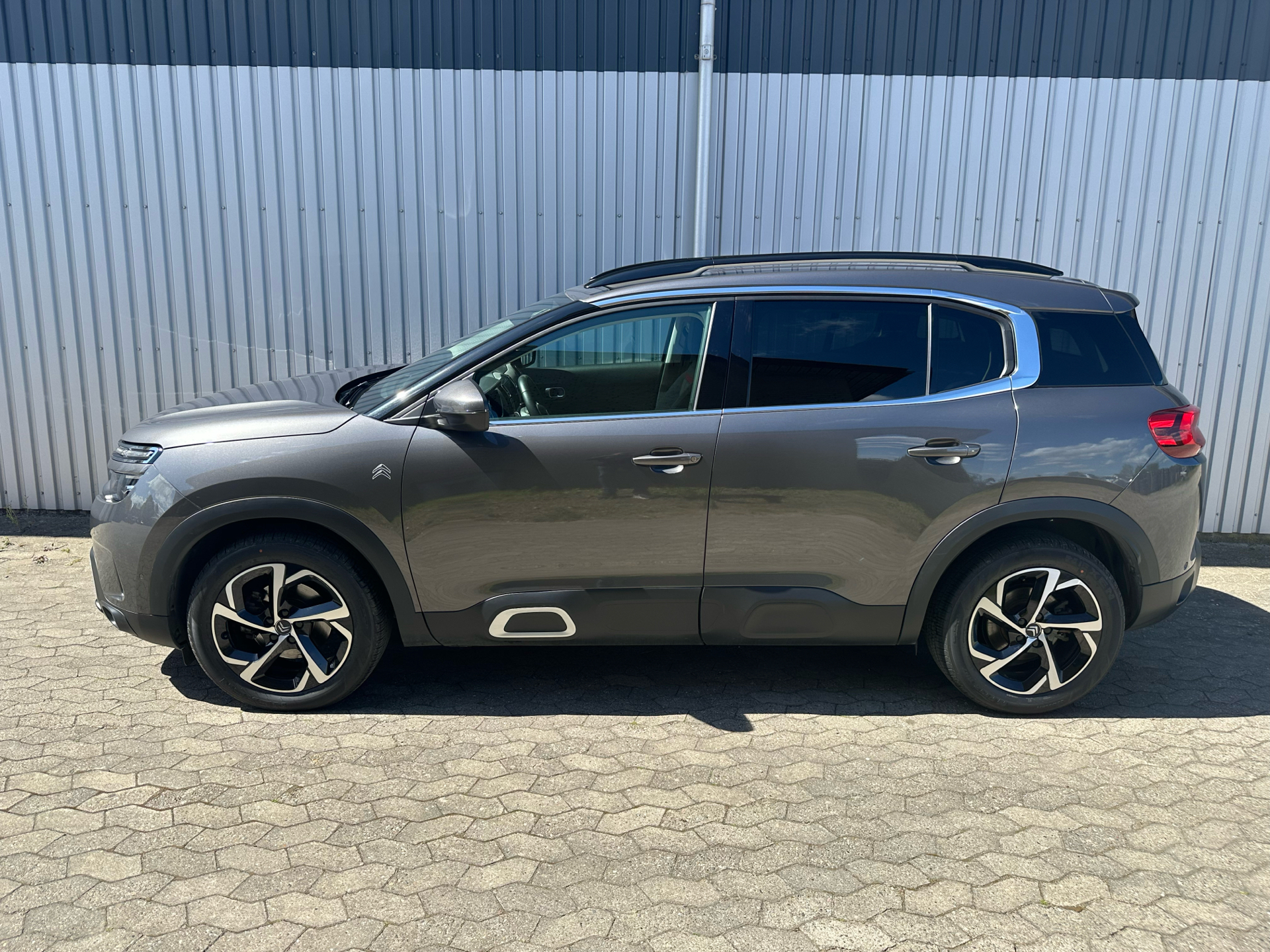 Grå Citroën C5 Aircross fra 2021