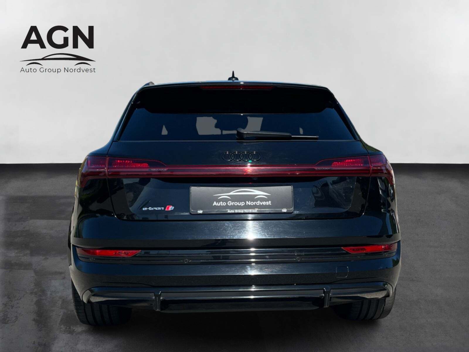 Audi e-tron S quattro