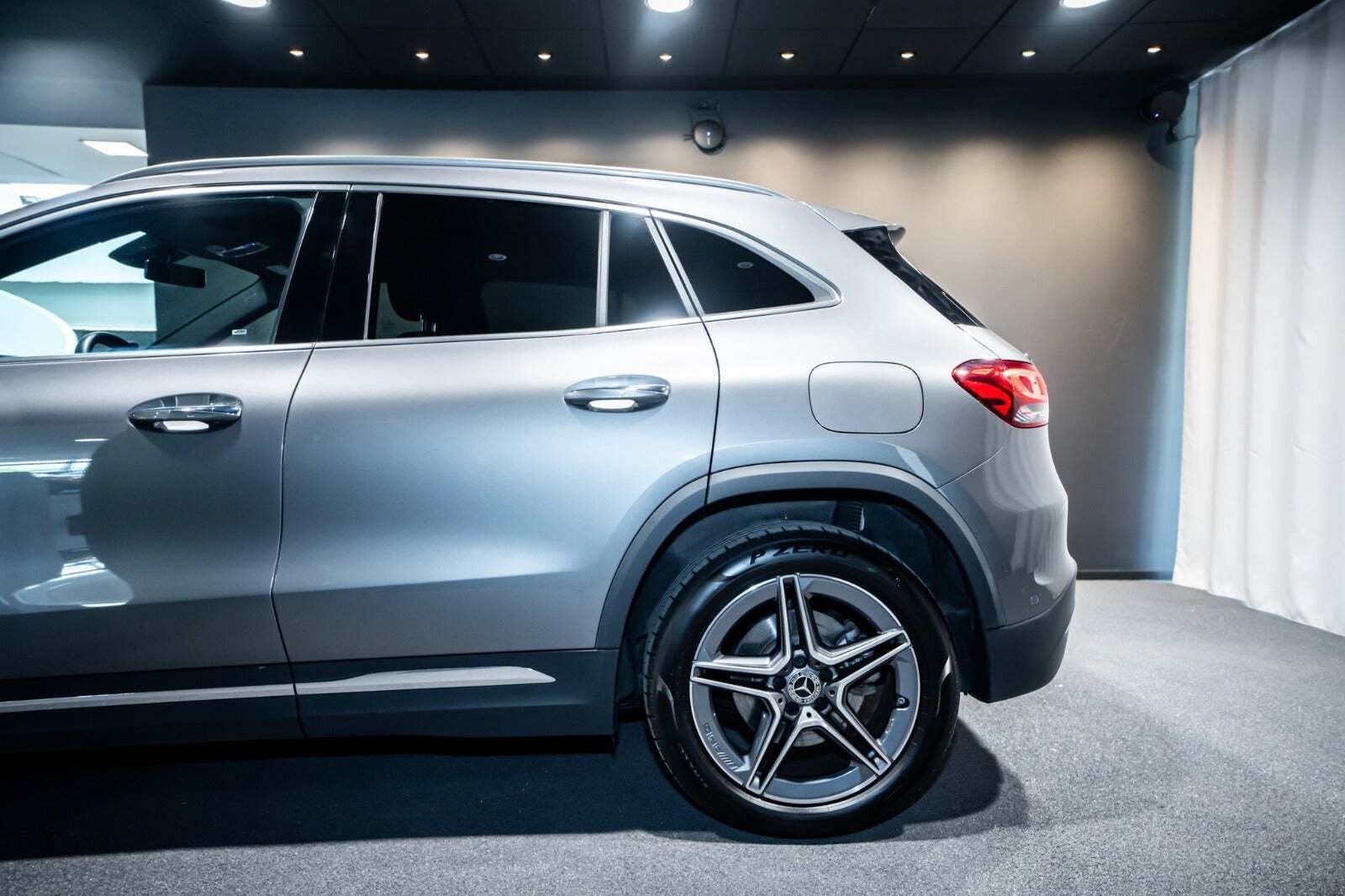 Mercedes GLA250 e
