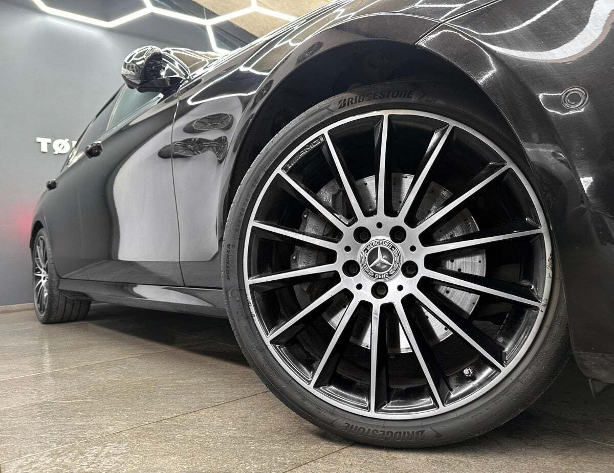 Sort Mercedes E350 d fra 2018