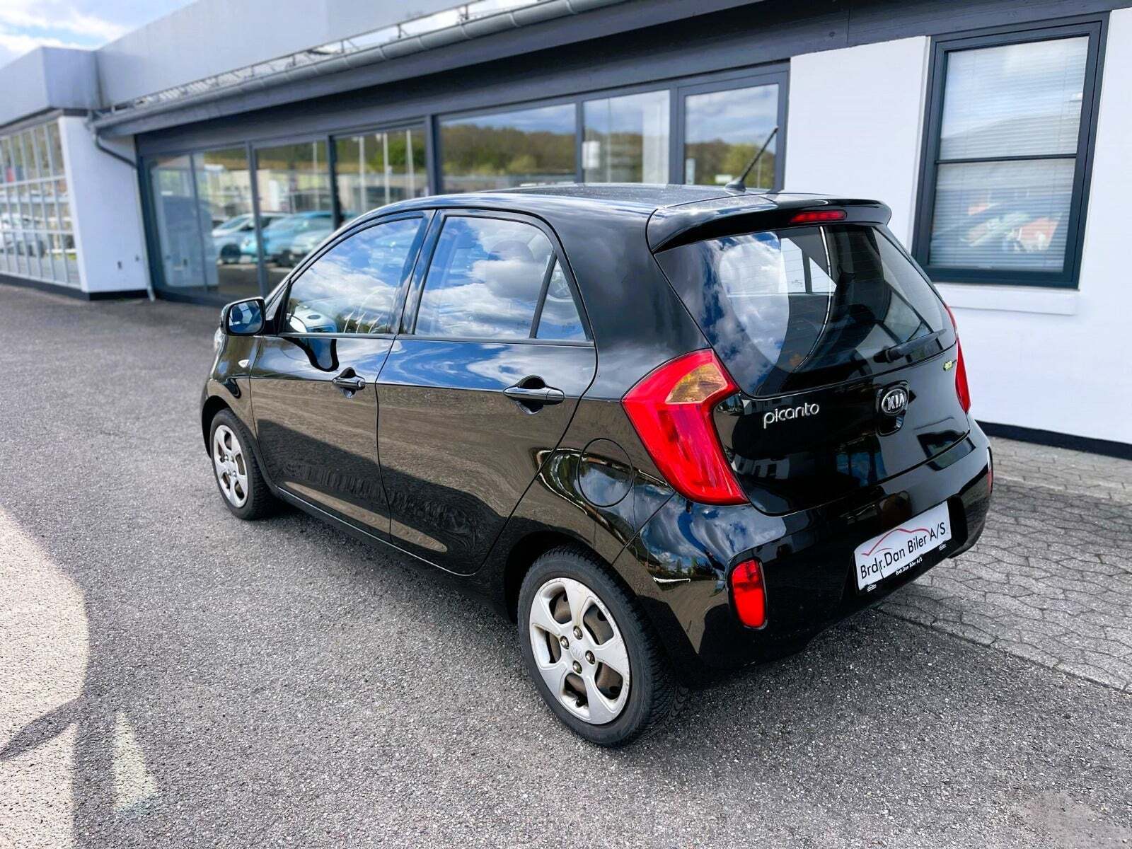 Sort Kia Picanto fra 2013