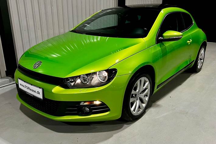 Grøn VW Scirocco fra 2009 set udefra