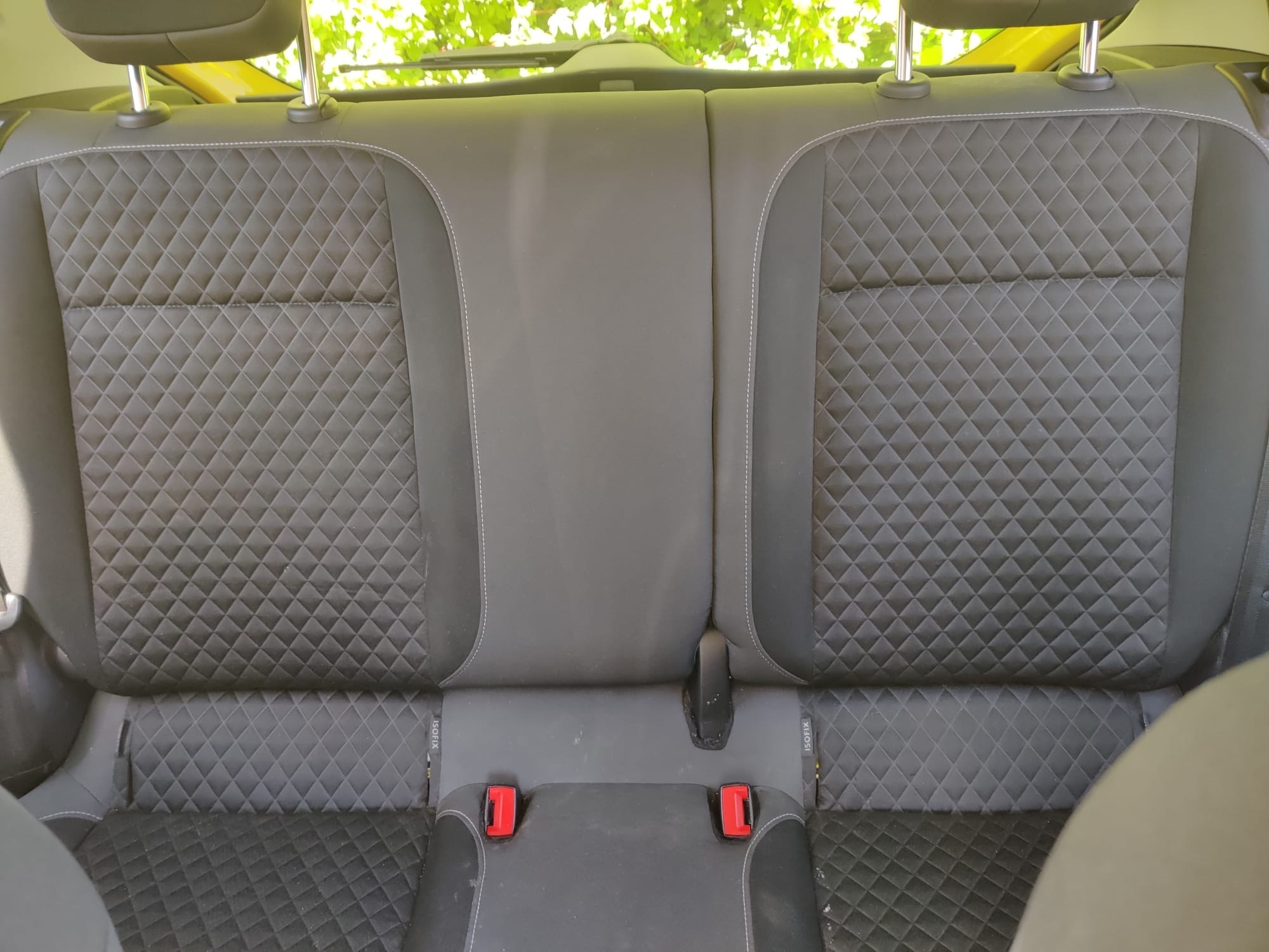 Gul Skoda Citigo fra 2017