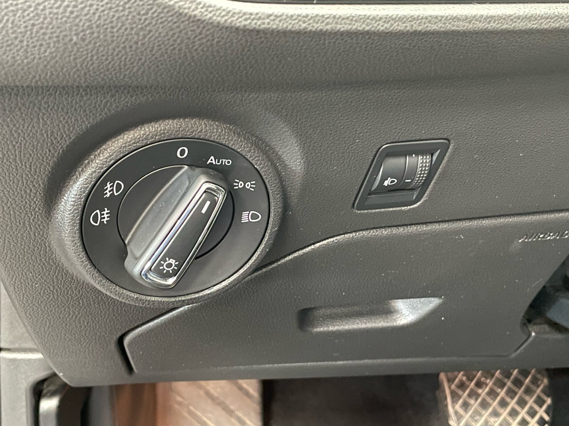 Sort Seat Leon fra 2015