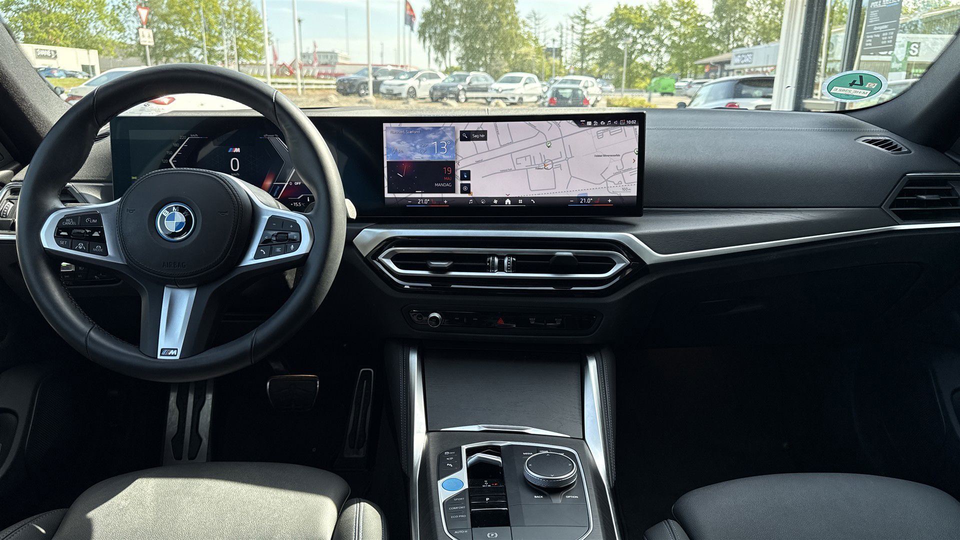 Rød BMW i4 fra 2024