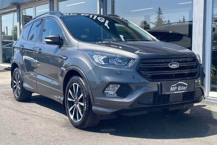 Grå Ford Kuga fra 2018