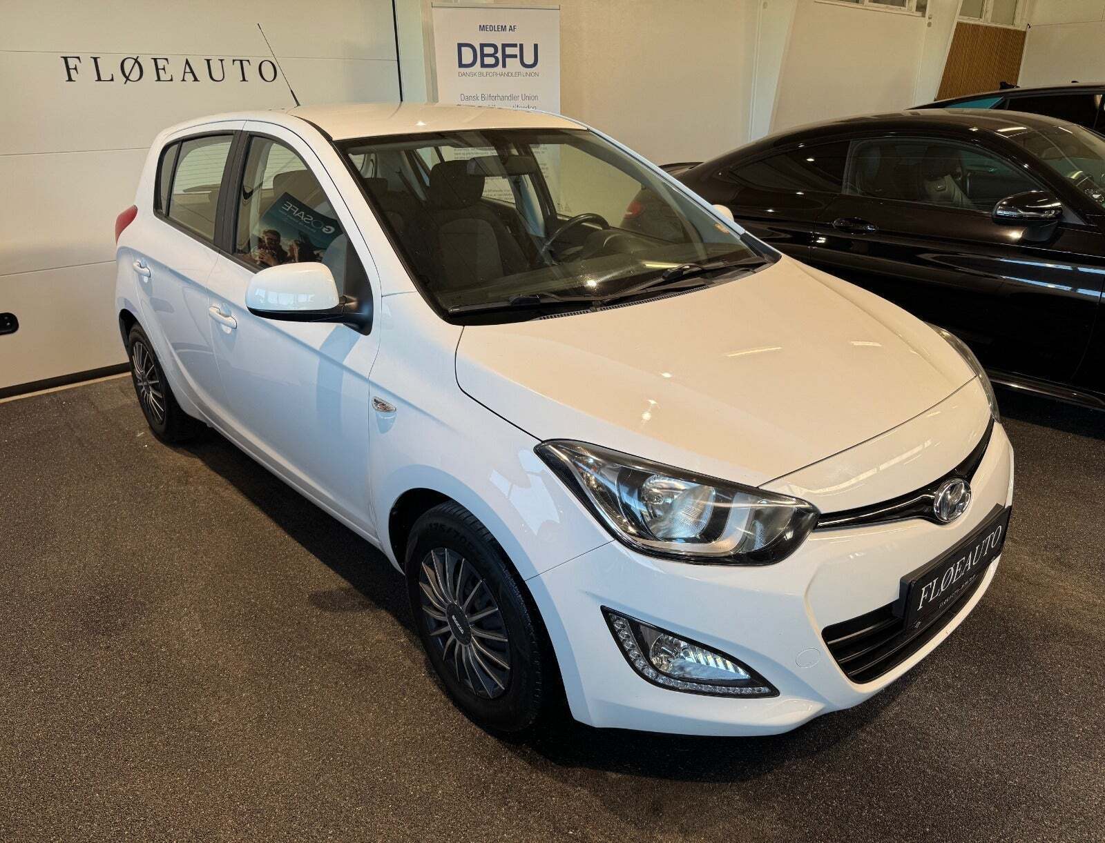 Hvid Hyundai i20 fra 2014