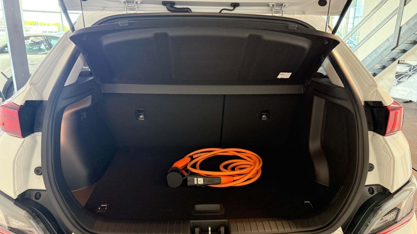 Hvid Hyundai Kona fra 2022