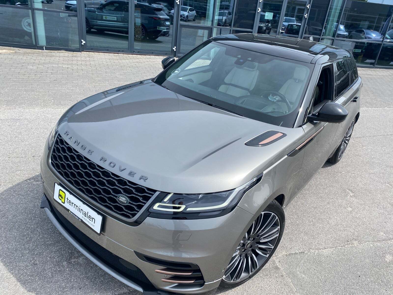 Land Rover Range Rover Velar 3,0 P380 First Edition aut. Van