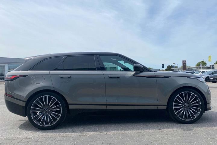 Grå Land Rover Range Rover Velar fra 2017