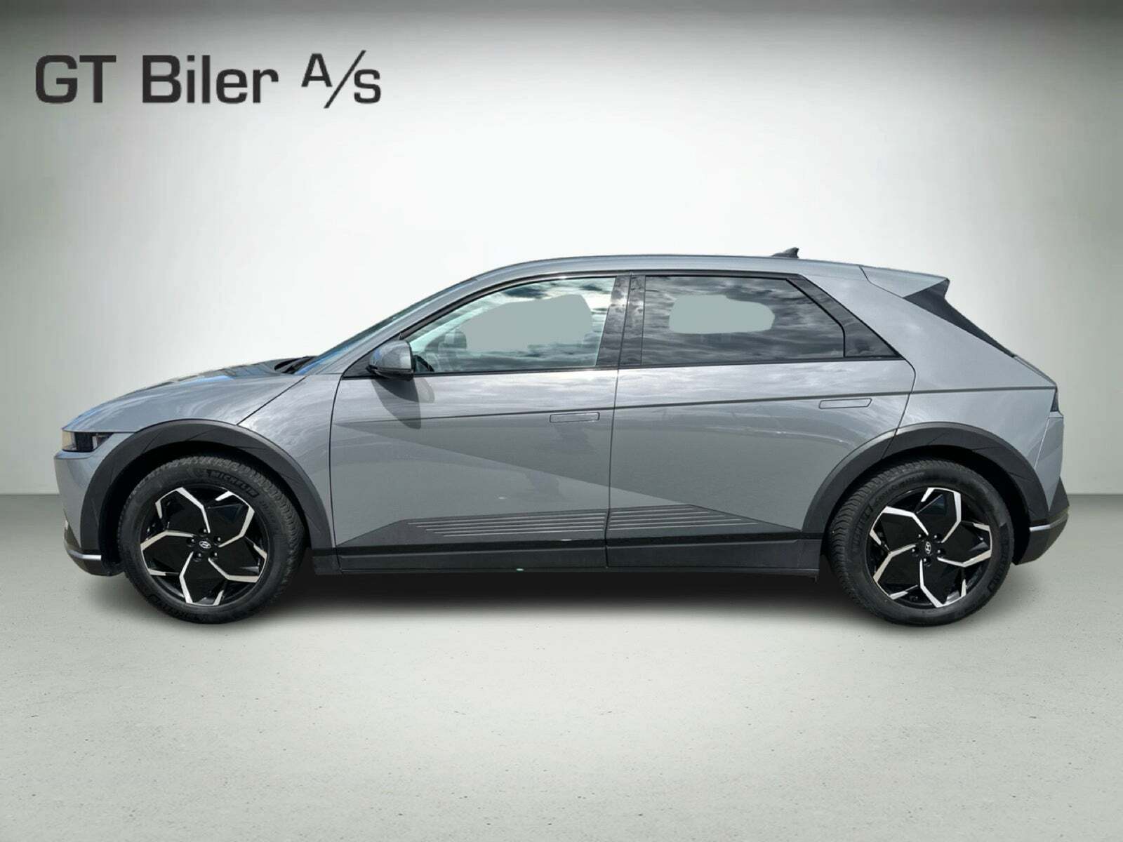 Grå Hyundai Ioniq 5 fra 2022