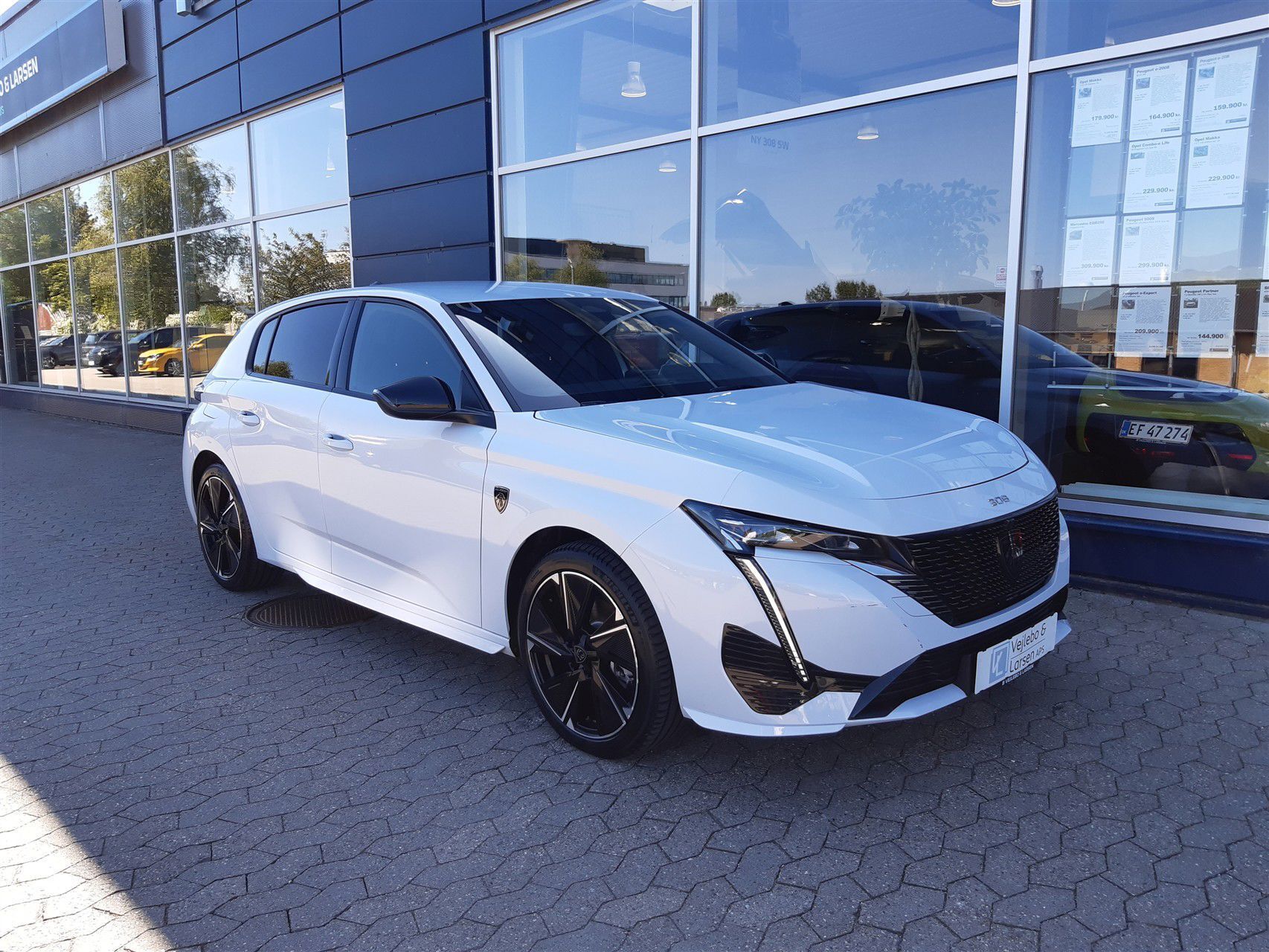 Peugeot E-308