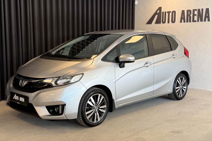 Grå Honda Jazz fra 2017 set udefra