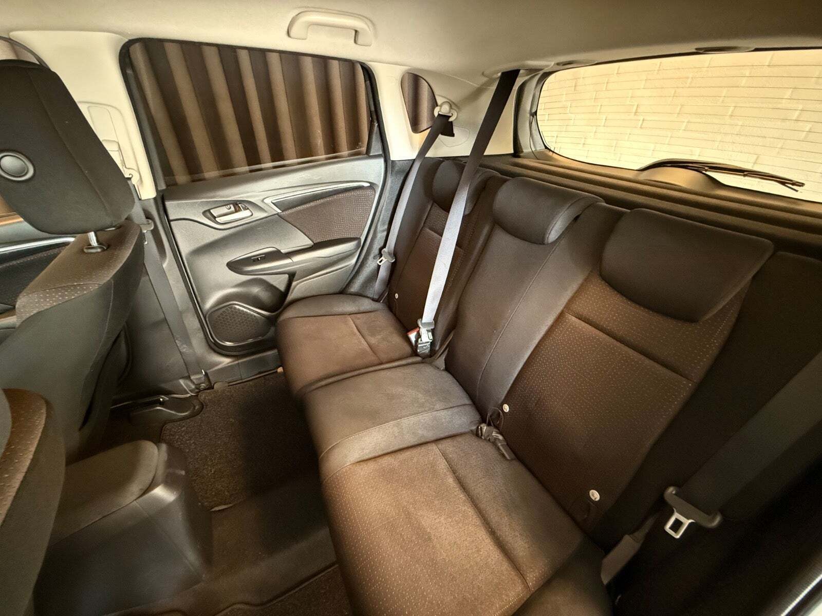 Grå Honda Jazz fra 2017