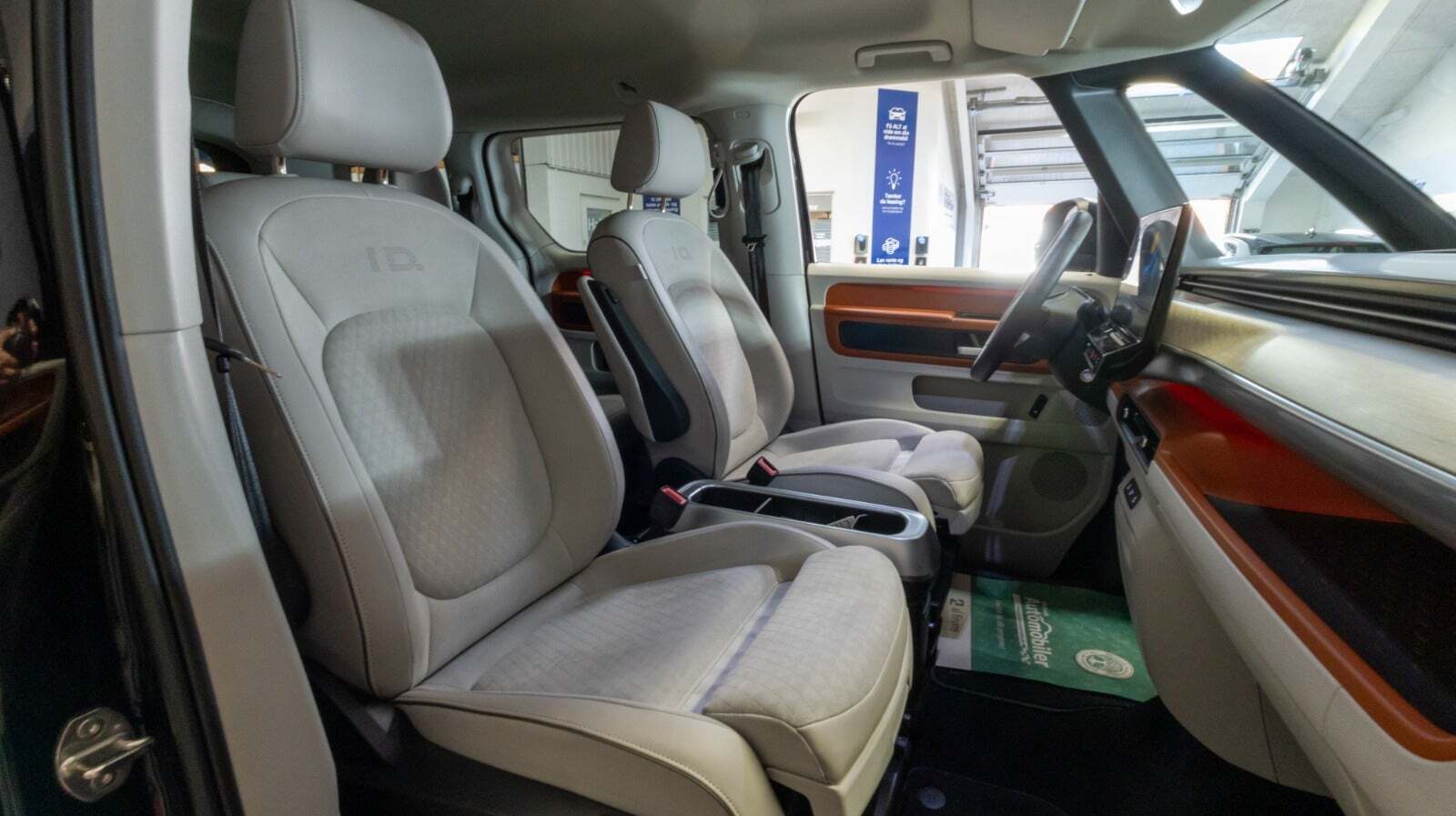 Sort VW ID.Buzz fra 2023