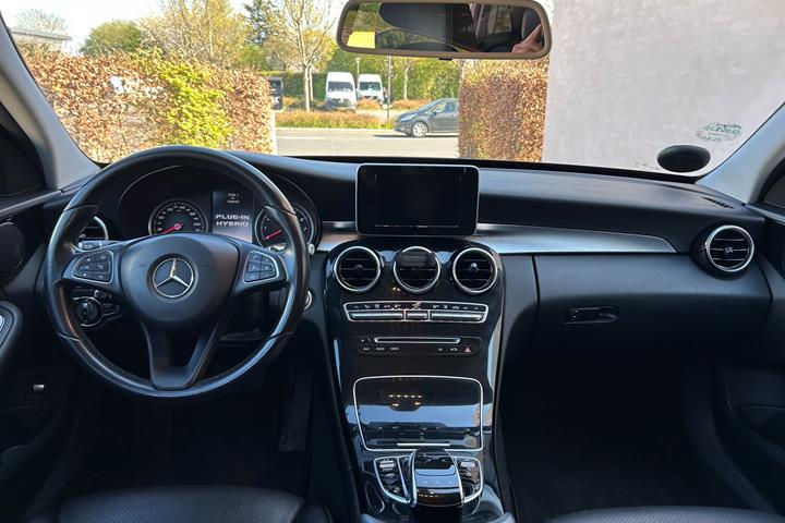 Blå Mercedes C-Klasse fra 2016