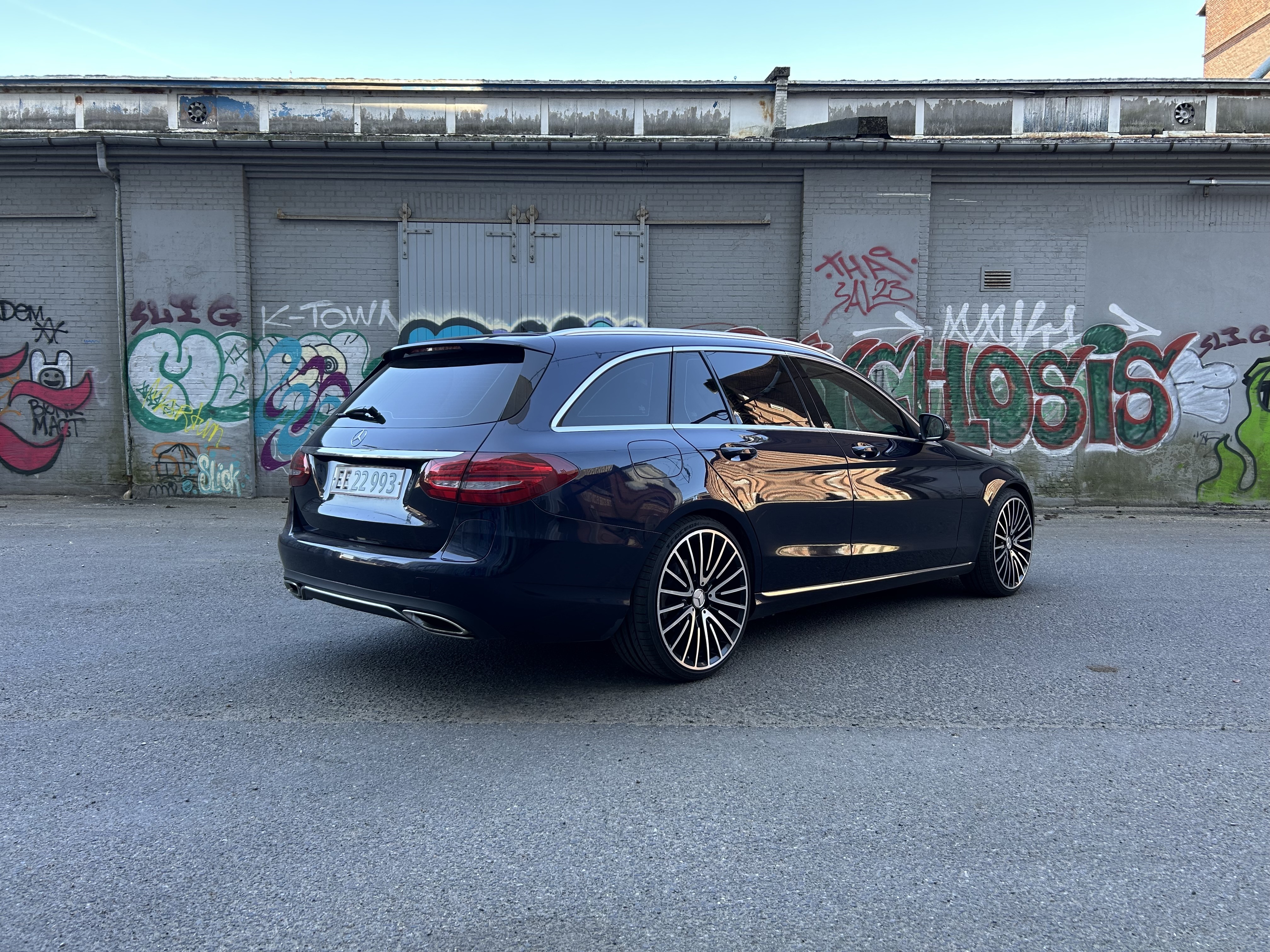 Blå Mercedes C-Klasse fra 2016