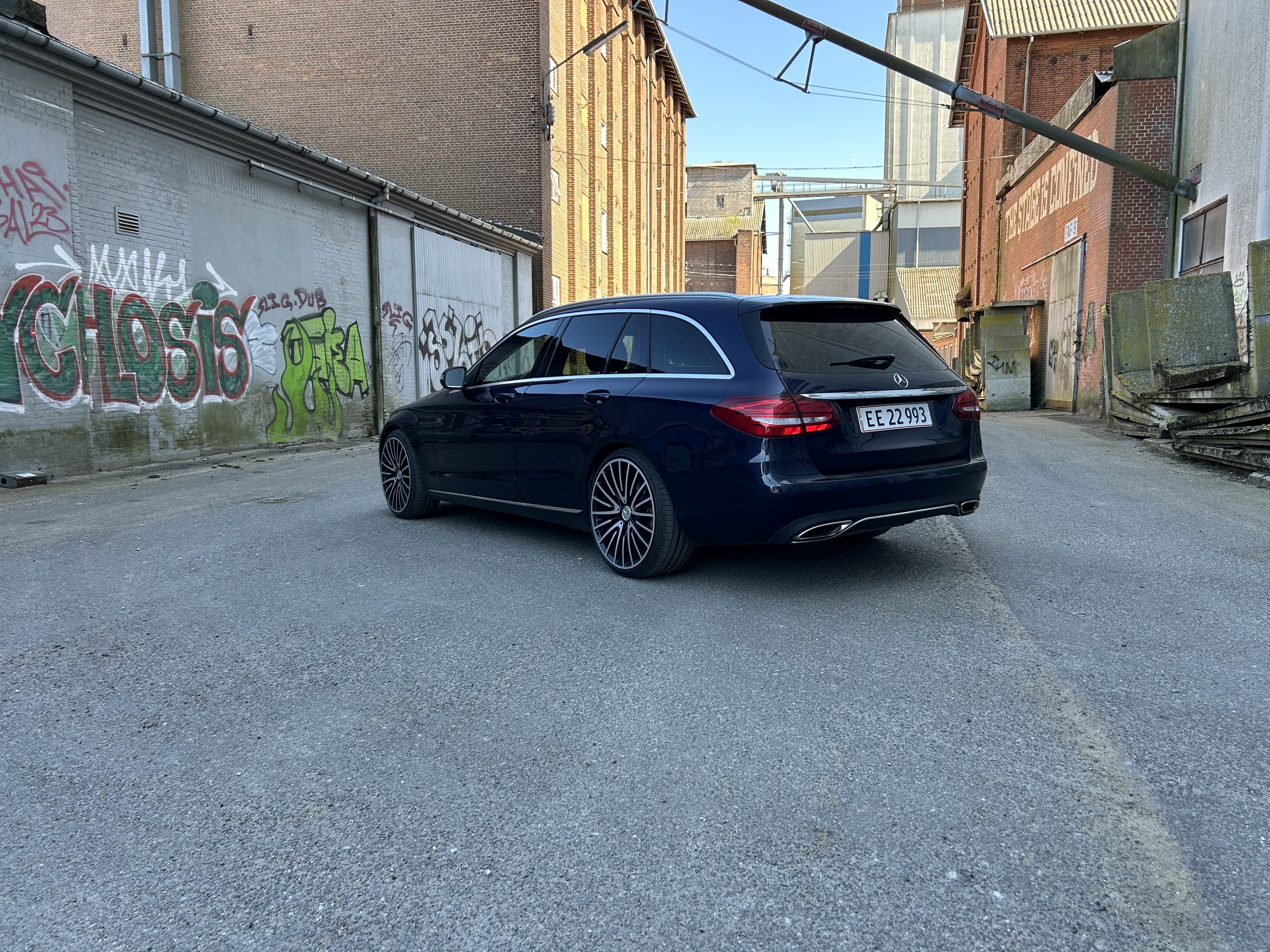 Blå Mercedes C-Klasse fra 2016