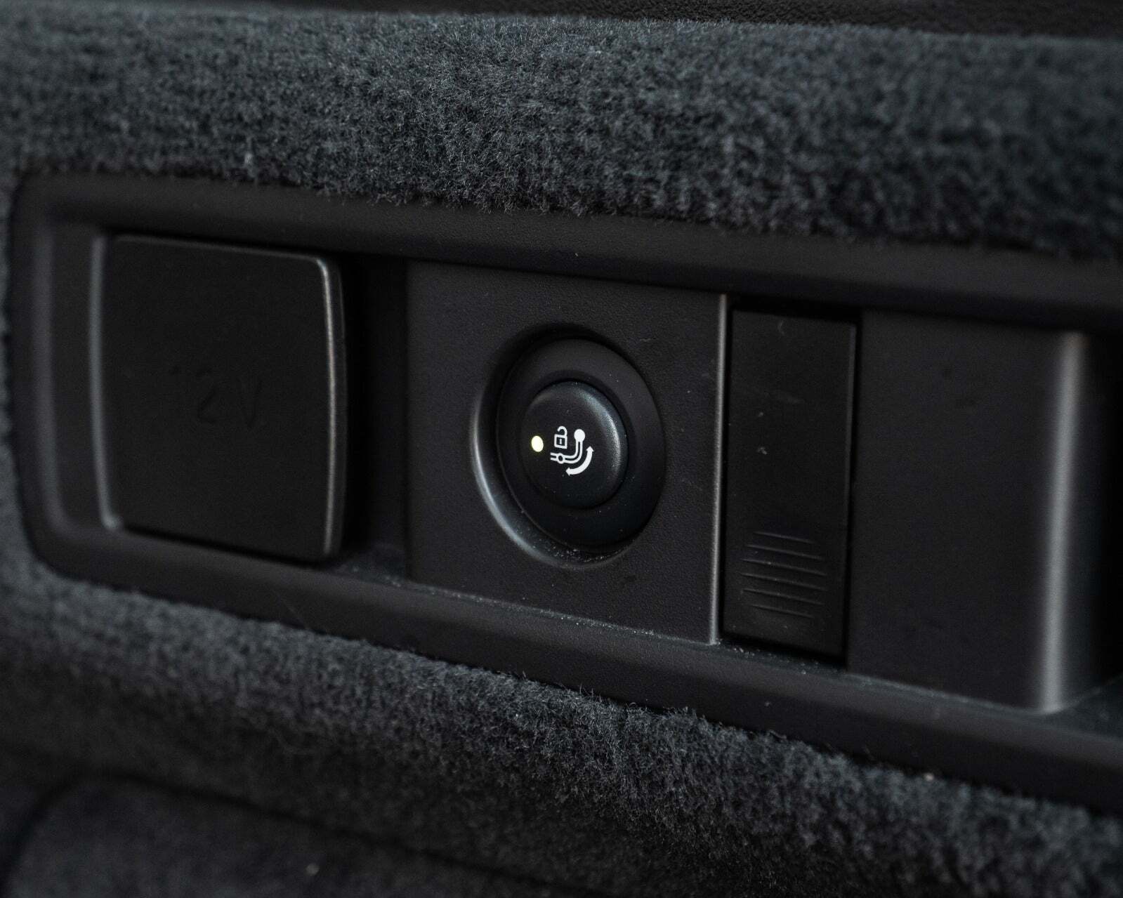 Blå BMW X5 fra 2020