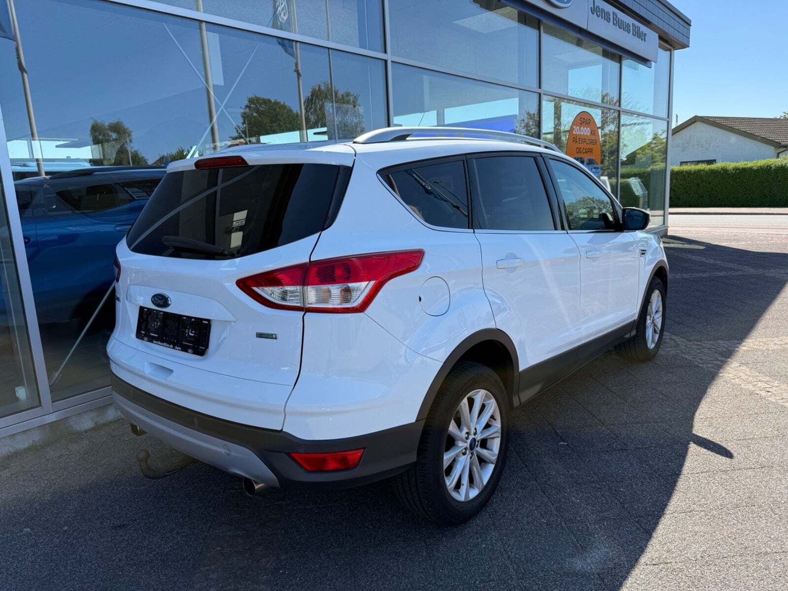 Hvid Ford Kuga fra 2016