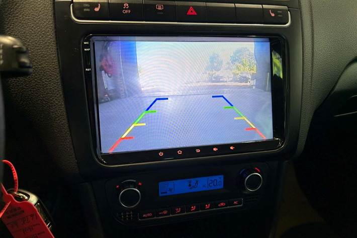 Hvid VW Polo fra 2010