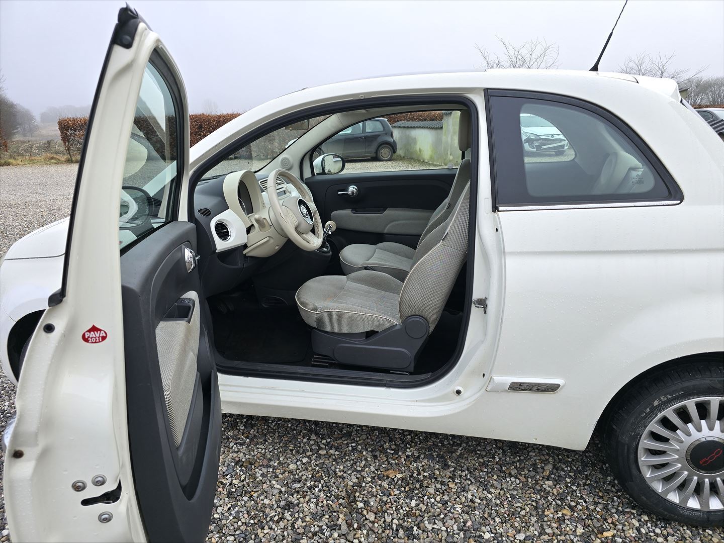 Hvid Fiat 500 fra 2008