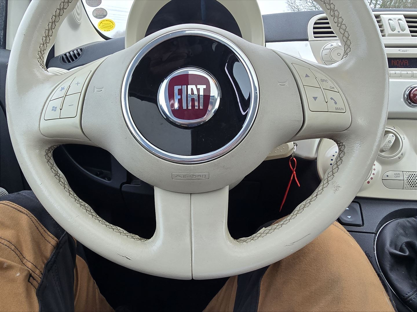 Hvid Fiat 500 fra 2008