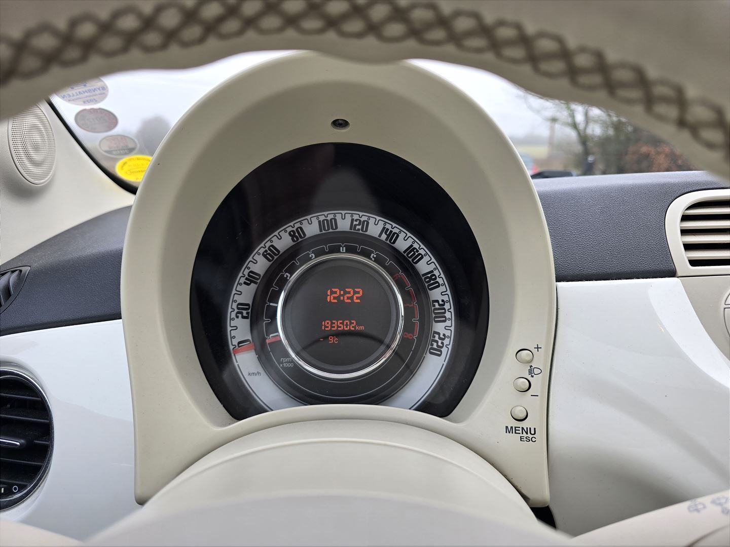 Hvid Fiat 500 fra 2008