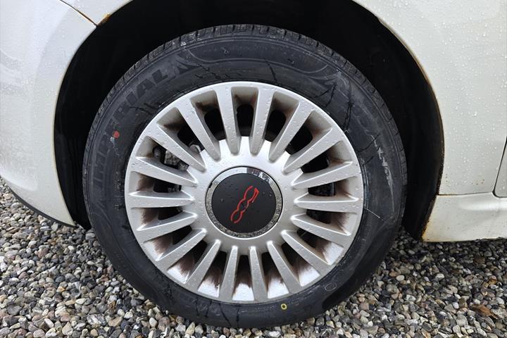 Hvid Fiat 500 fra 2008