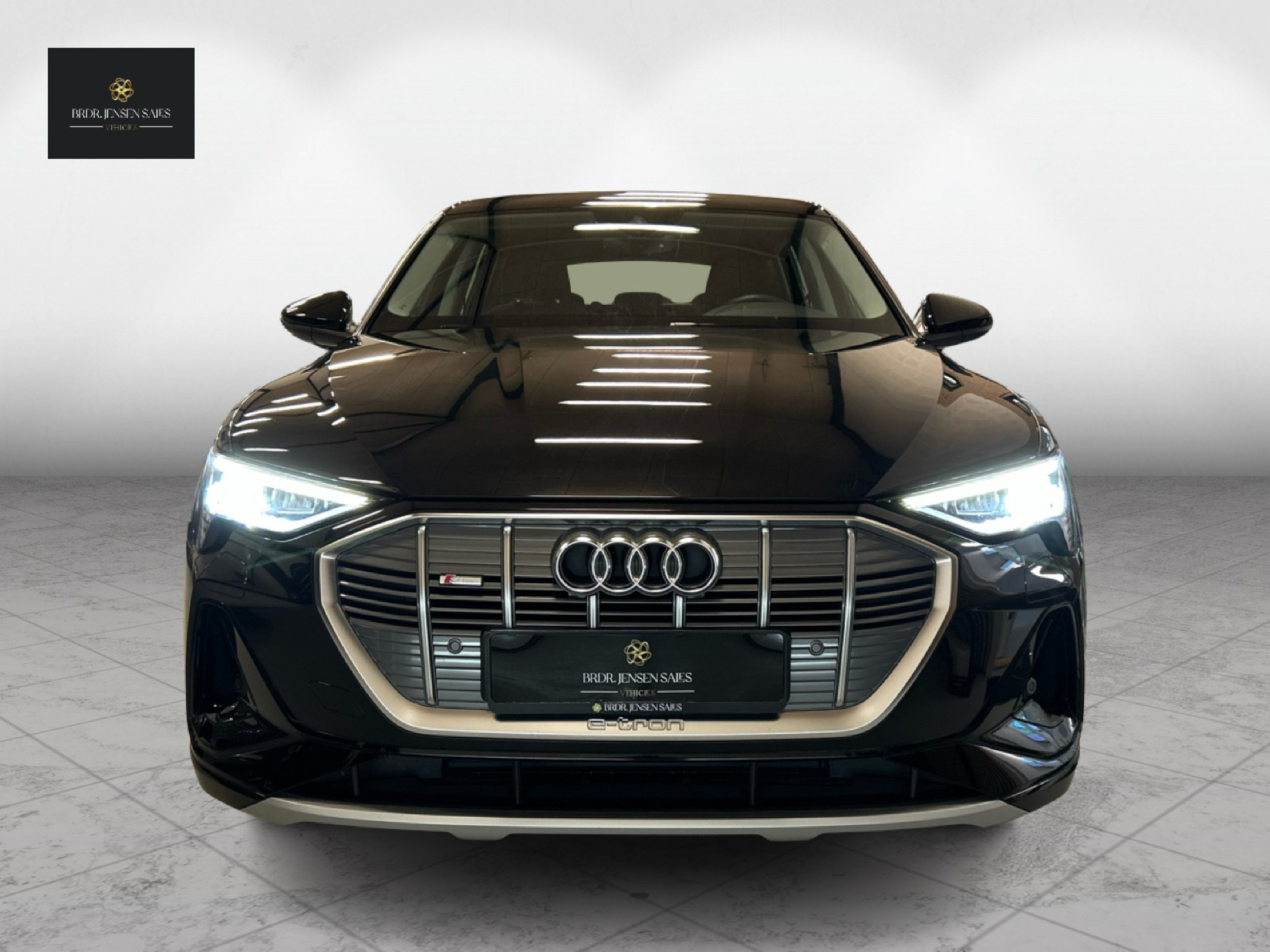 Sort Audi e-tron fra 2023