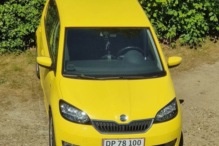Gul Skoda Citigo fra 2017