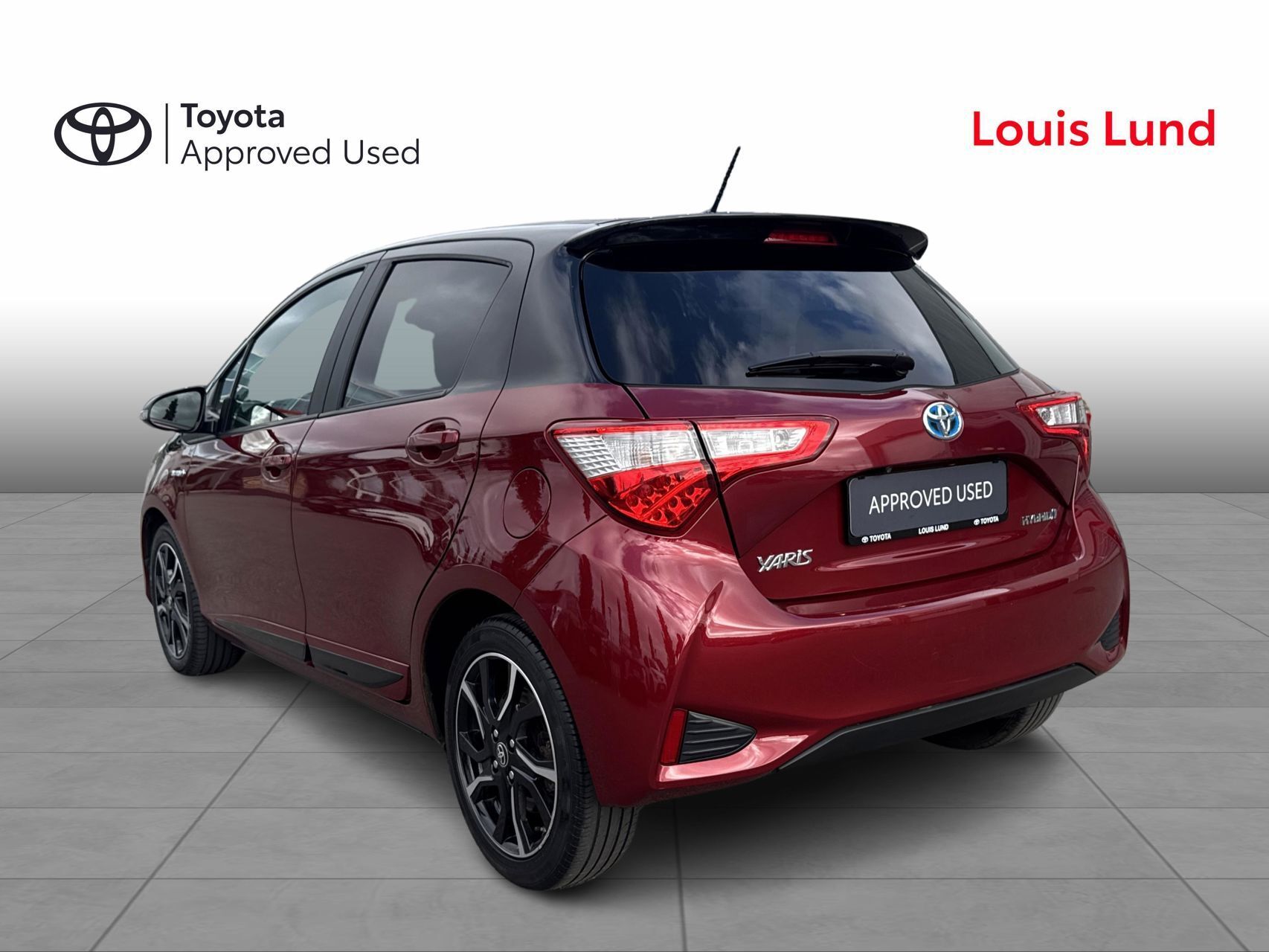 Rød Toyota Yaris fra 2017