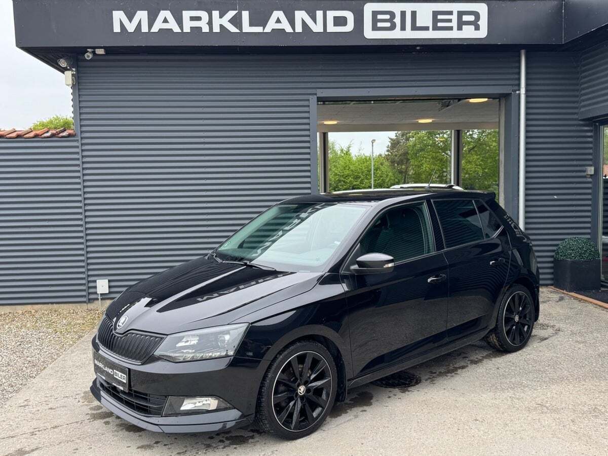 Sort Skoda Fabia fra 2018 set udefra
