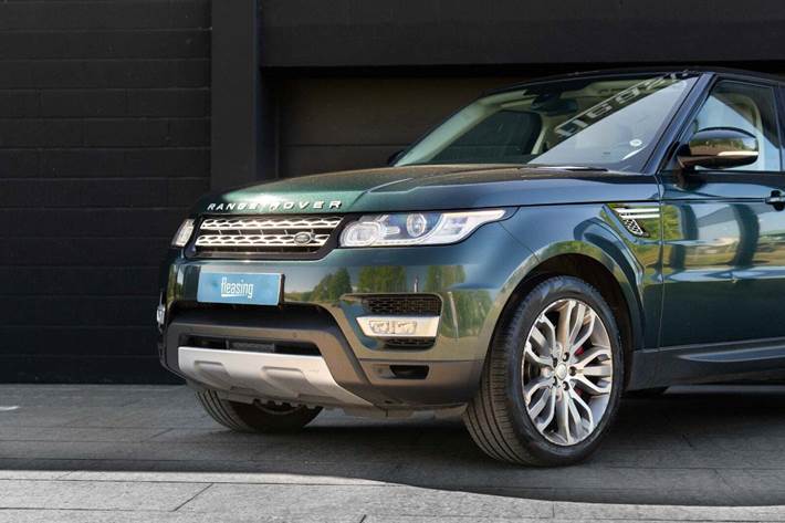 Grøn Land Rover Range Rover sport fra 2014
