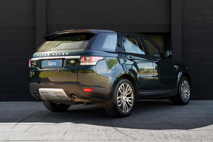 Grøn Land Rover Range Rover sport fra 2014