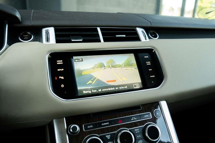 Grøn Land Rover Range Rover sport fra 2014