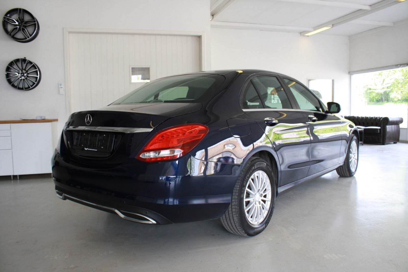 Mercedes C200