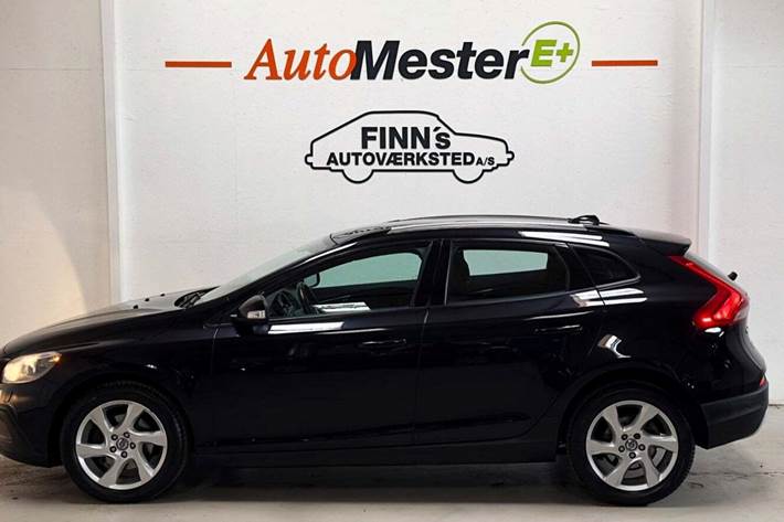Grøn Volvo V40 CC fra 2013